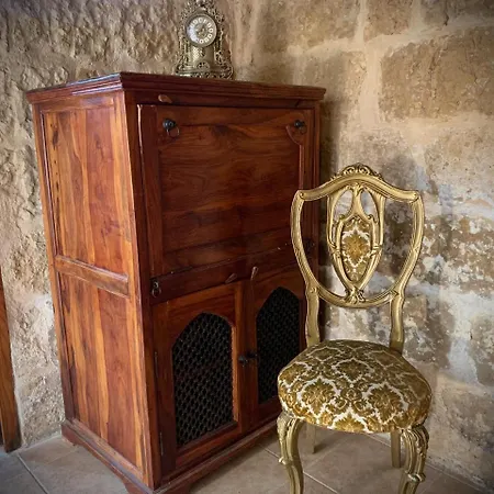 Ka18 - Designer Town House - Uniquely Maltese! Maison d'hôtes *