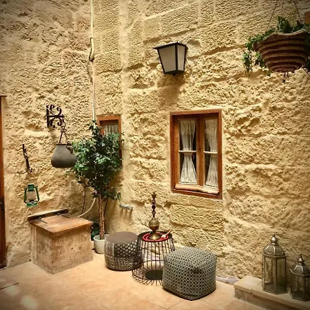 Affittacamere Ka18 - Designer Town House - Uniquely Maltese! Żejtun