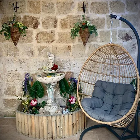 Ka18 - Designer Town House - Uniquely Maltese!