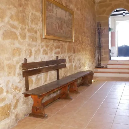 Ka18 - Designer Town House - Uniquely Maltese! * Żejtun