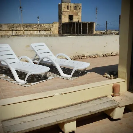 Ka18 - Designer Town House - Uniquely Maltese! Pensiune